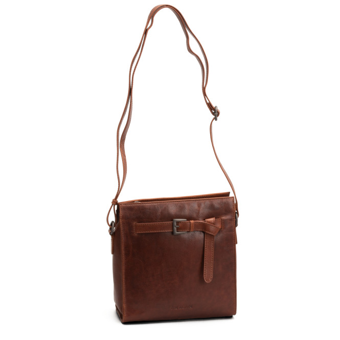 Crossbody högre modell med spänne fram cognac The monte