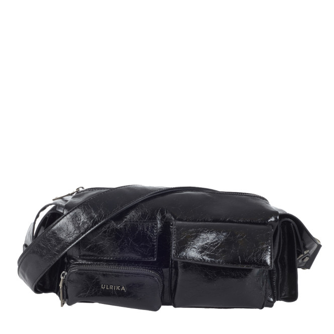 Väska mulitpocket avlång svart lack Ulrika Design