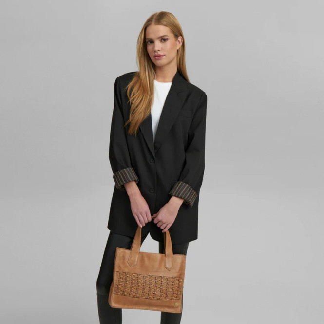 Shopper handgjord med flätad detalj fram camel Depeche