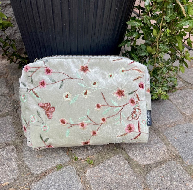 Necessär garden folie pistacho med blommor medium Pipols