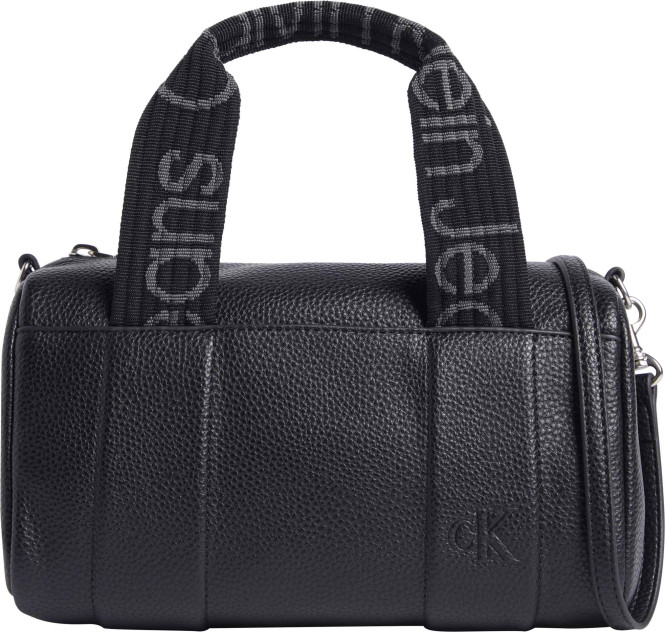 Barrel bag med två handtag samt lång rem svart Calvin Klein