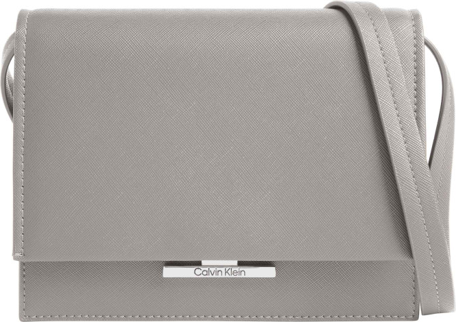 Axelremsväska linear cinder med lock Calvin Klein