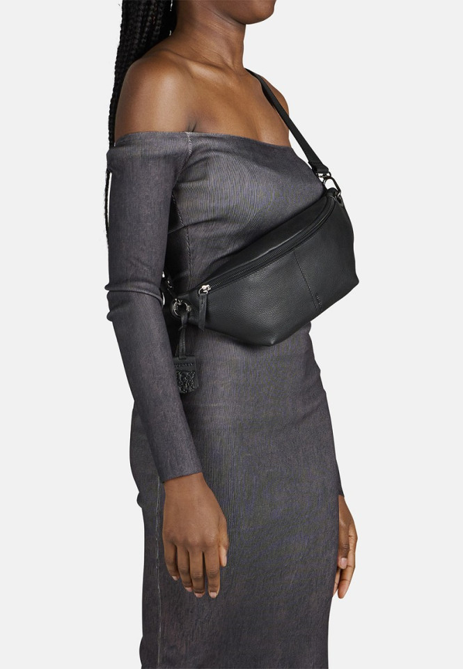 bumbag i mjukt läder radiant raven bonfire black Burklely
